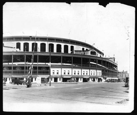 OnlyClassics 1945 WRIGLEY FIELD CHICAGO CUBS WORLD SERIES BASEBALL PHOTO  VINTAGE OLD BALLPARK
