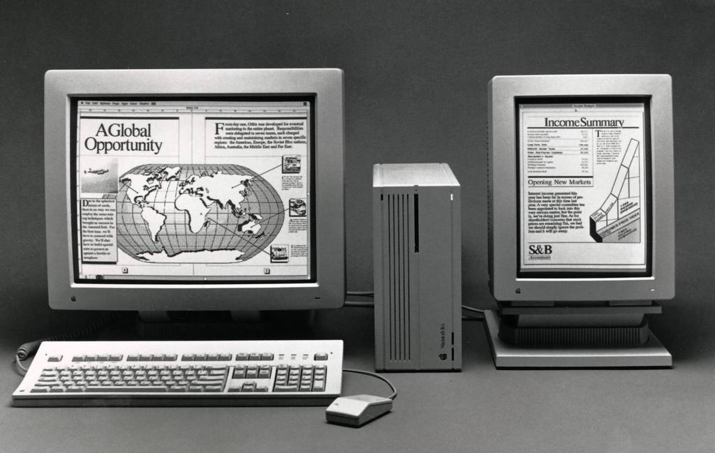 Macintosh IIcx computers can support multiple monitors. Left: Apple two-page Monochrome monitor; right: the Macintosh Portrait Display Monitor in 1989.