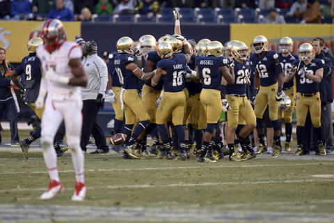 Rees, Notre Dame face Rutgers in Pinstripe Bowl