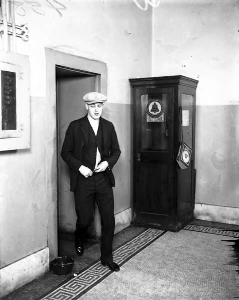 Martin Durkin leaving for prison, circa Nov. 20, 1926, after being convicted of killing FBI Agent Edwin Shanahan.