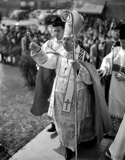 Cardinal Mundelein, sometime between 1935 and 1939.