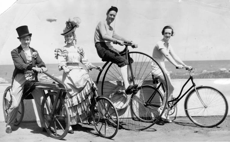 Bildresultat fÃ¶r vintage cyclist photo