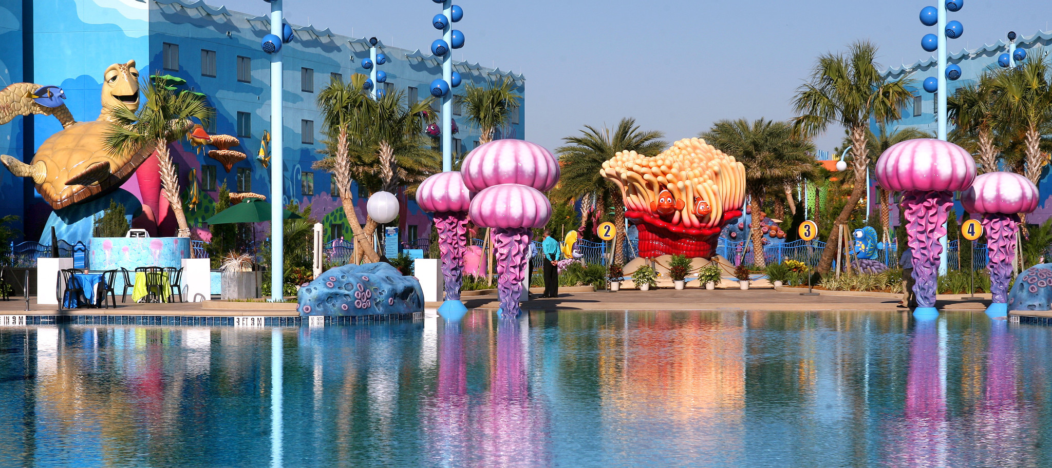 os-pictures-disneys-art-of-animation-resort