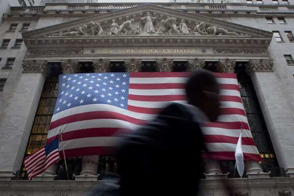 U.S. Stocks Rise to End S&P 500s 3-Week Losing Streak