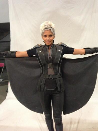 Halle Berry in costume as Storm