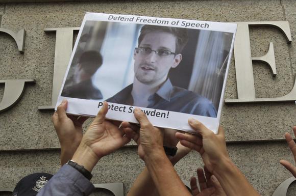 Edward Snowden: NSA leaker flees Hong Kong seeking asylum ...