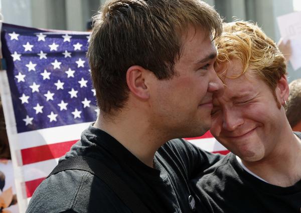 Supreme Court hands major victories to gay marriage movement ...