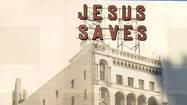 Biola University settles for replica of iconic 'Jesus saves' sign