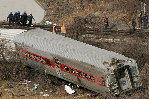 Derailed train in New York was traveling in area with 30 mph speed ...