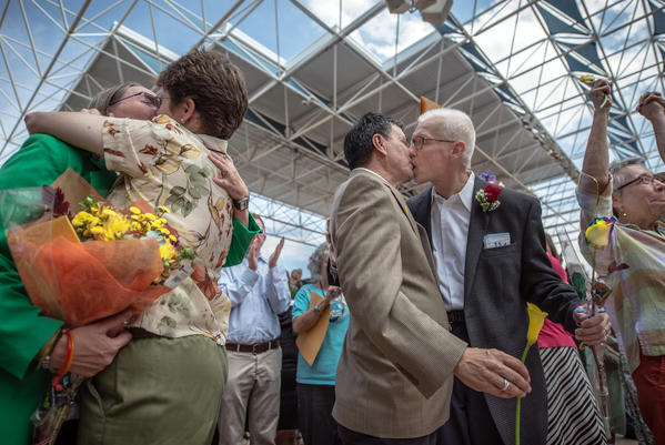 New Mexico becomes latest state to legalize gay marriage - latimes.