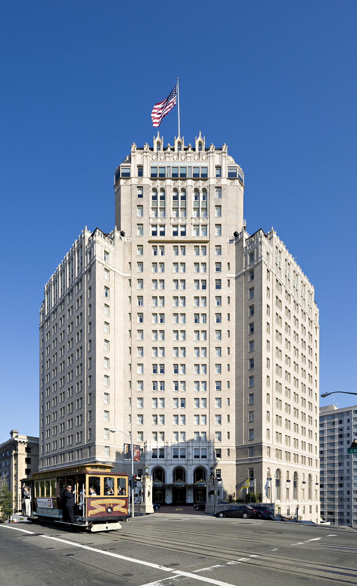 Mark Hopkins Hotel - LA investors buy famed Mark Hopkins hotel in San Francisco - latimes - Feb 20, 2014 ... The landmark Mark Hopkins Hotel on San Francisco Nob Hill is being acquired   for $120 million by Los Angeles investors who are expandingÂ ...