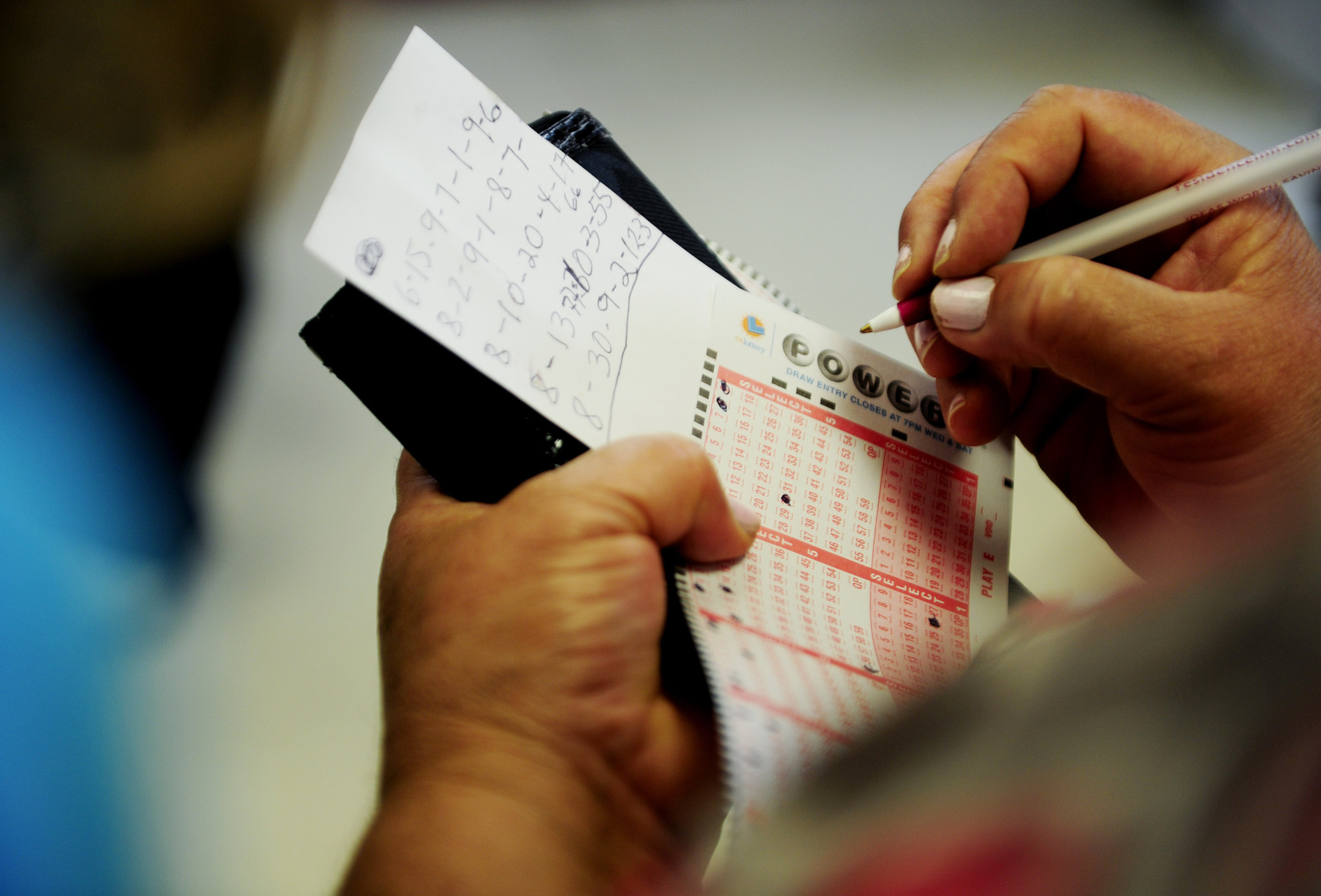 $1.4-million Powerball ticket sold at El Segundo 7-Eleven - LA Times