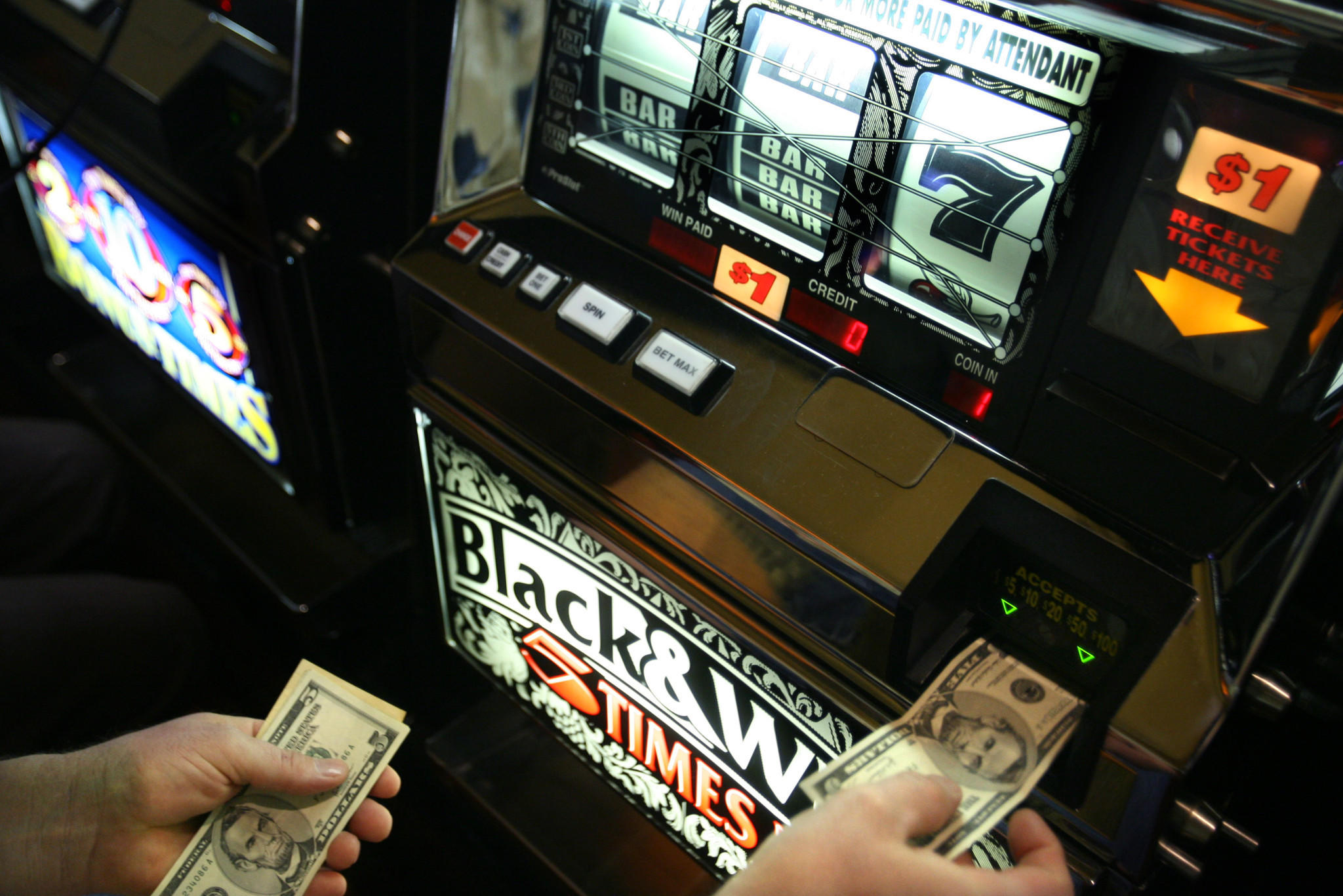 Slot machine casinos in los angeles : Top online casinos for us players kentucky