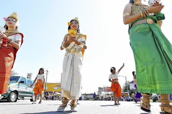 Cambodian New Year parade resumes