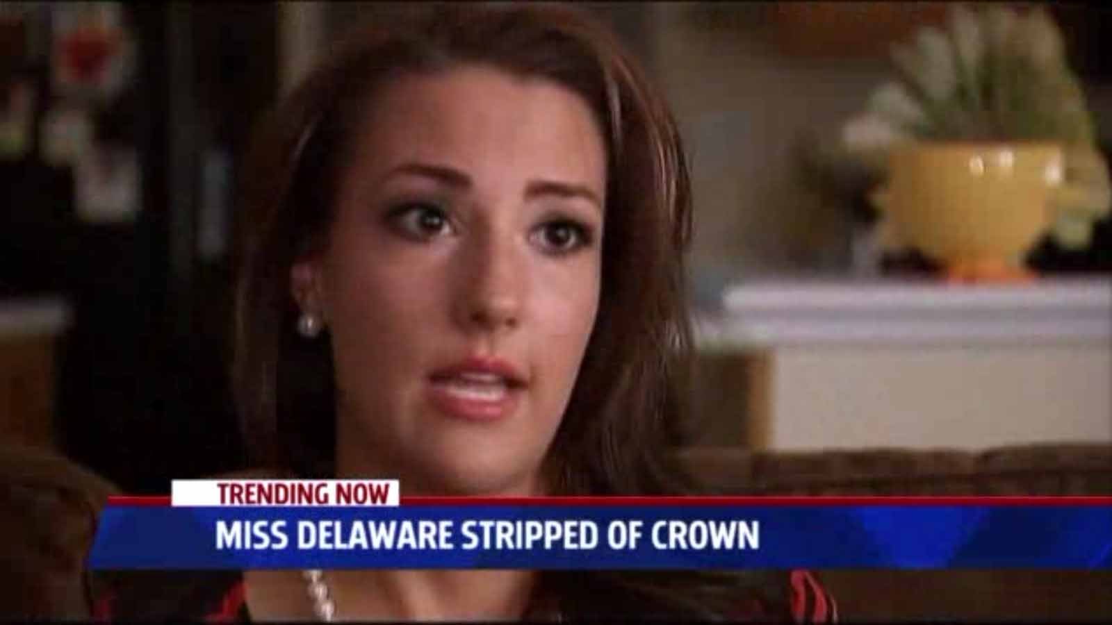 Miss Delaware 24 Stripped Of Crown Because She Is Too Old La Times 
