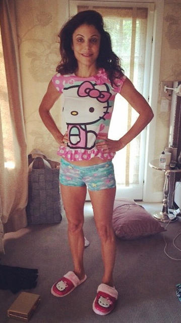 Bethenny Frankel wears 4-year-old daughter's Hello Kitty pajamas
