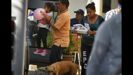 U.S. deportees arrive in Honduras