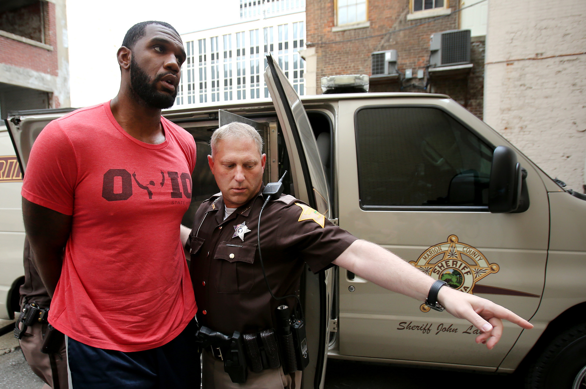 Greg Oden accused of breaking ex-girlfriend's nose during assault - LA Times