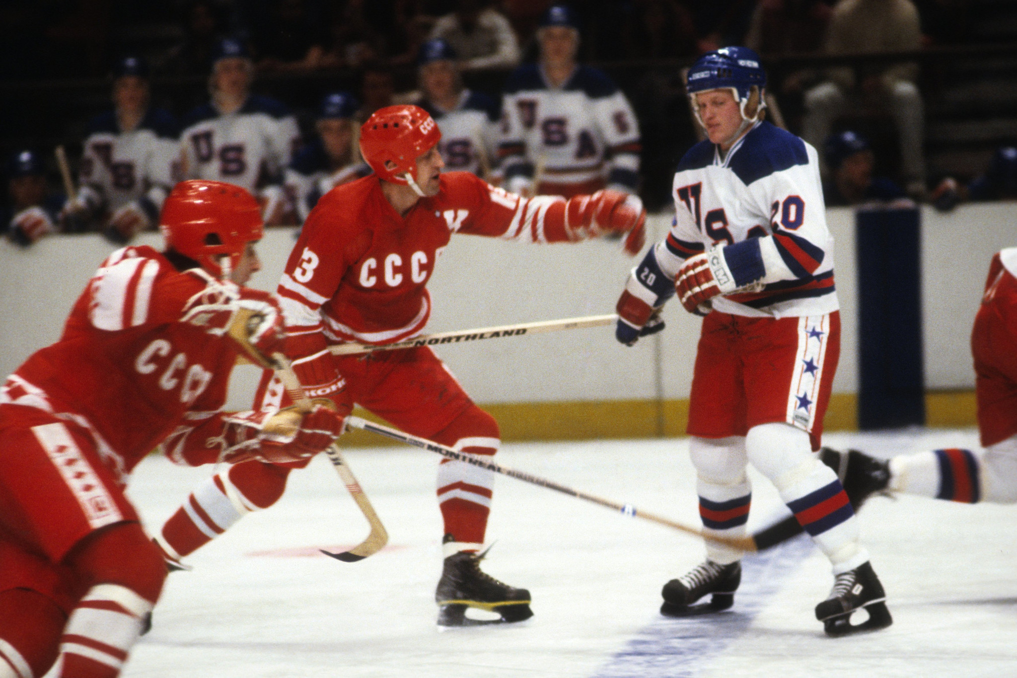 Miracle on Ice's Bob Suter dies at age 57 - Chicago Tribune