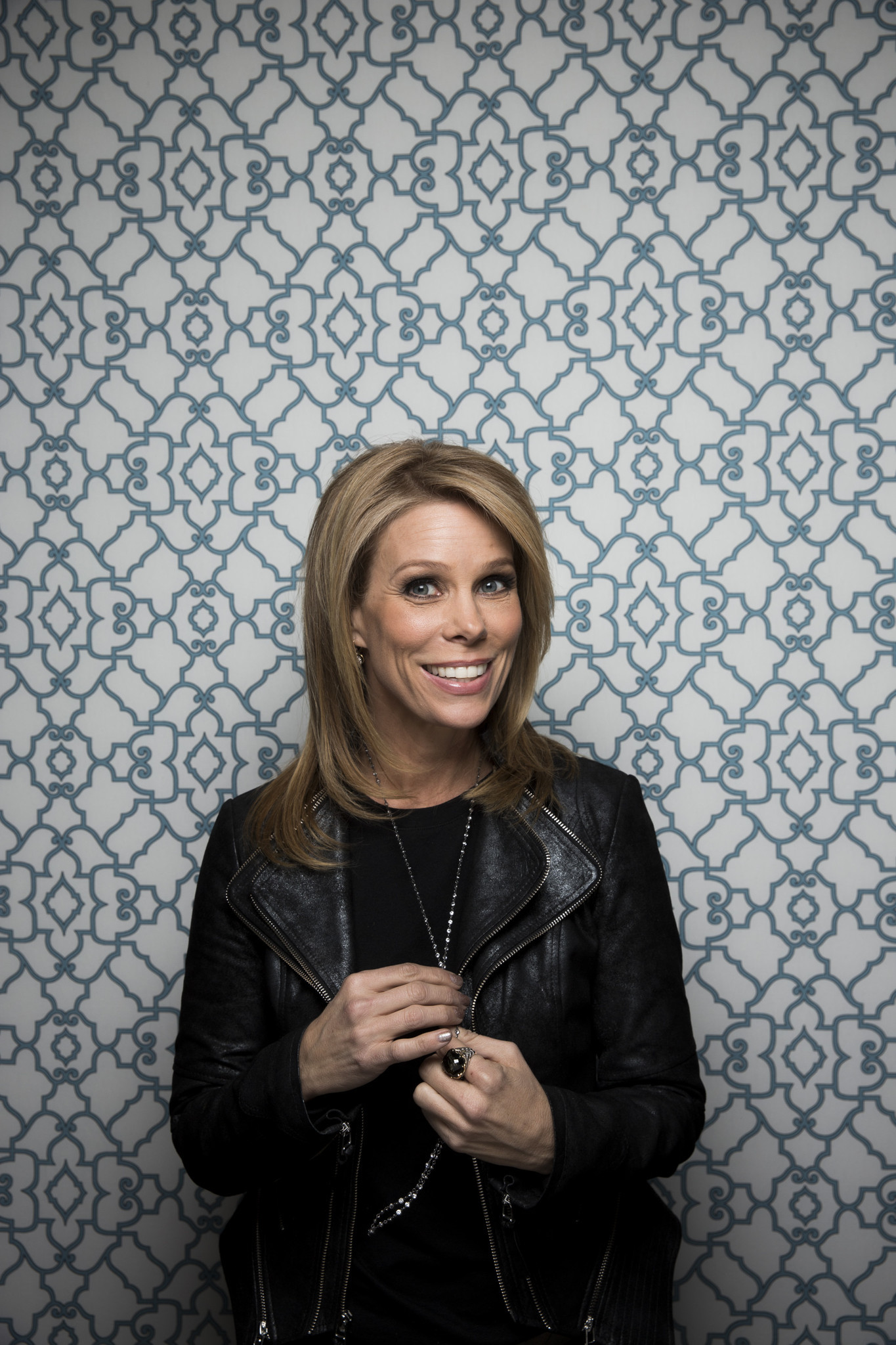 Cheryl Hines sells her home in Bel-Air - LA Times1365 x 2048