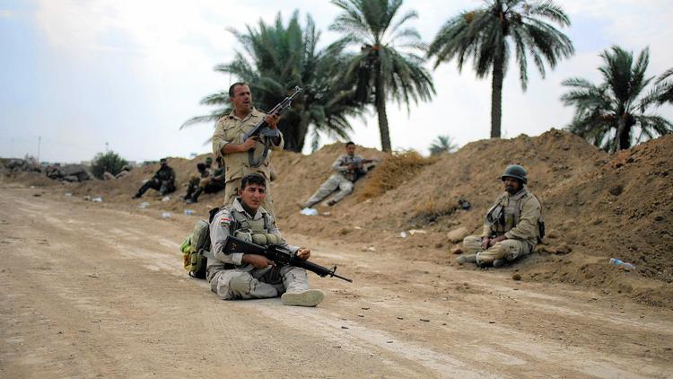 Iraqi soldiers in Jarf Sakhr