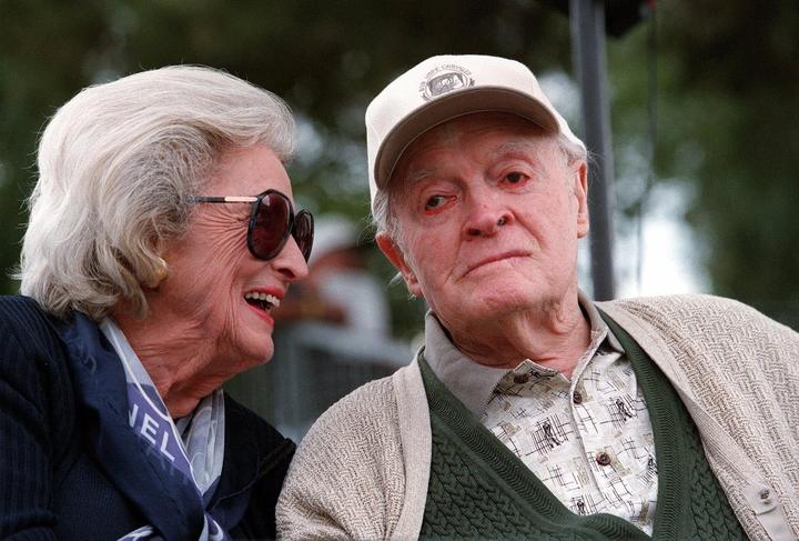 Bob Hope and his wife, Dolores, on Jan. 23, 2000.