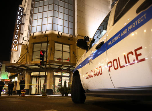Chicago Police remain on scene at Nordstrom in downtown Chicago on ...