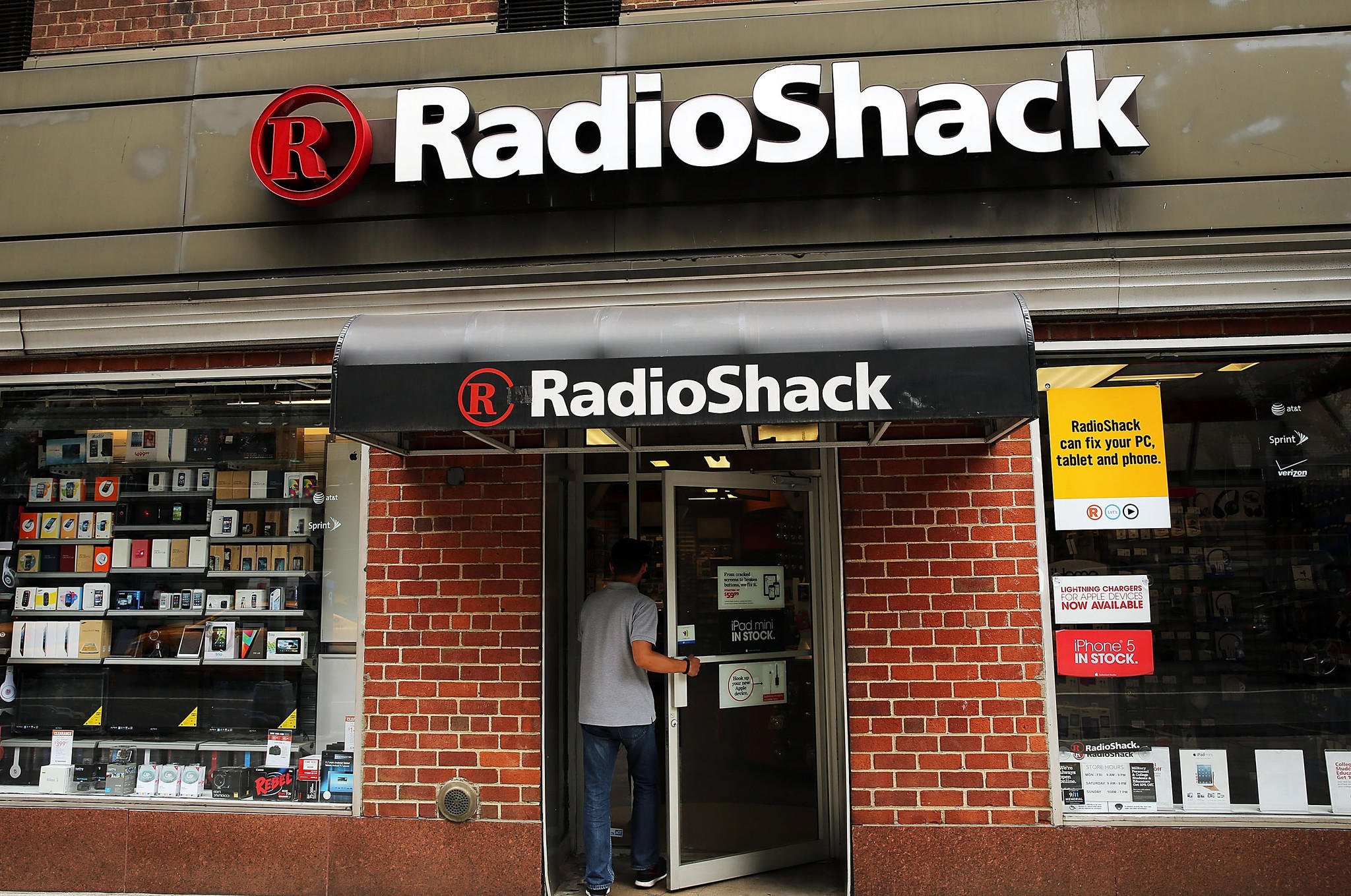 A New York City Radio Shack store in 2013.