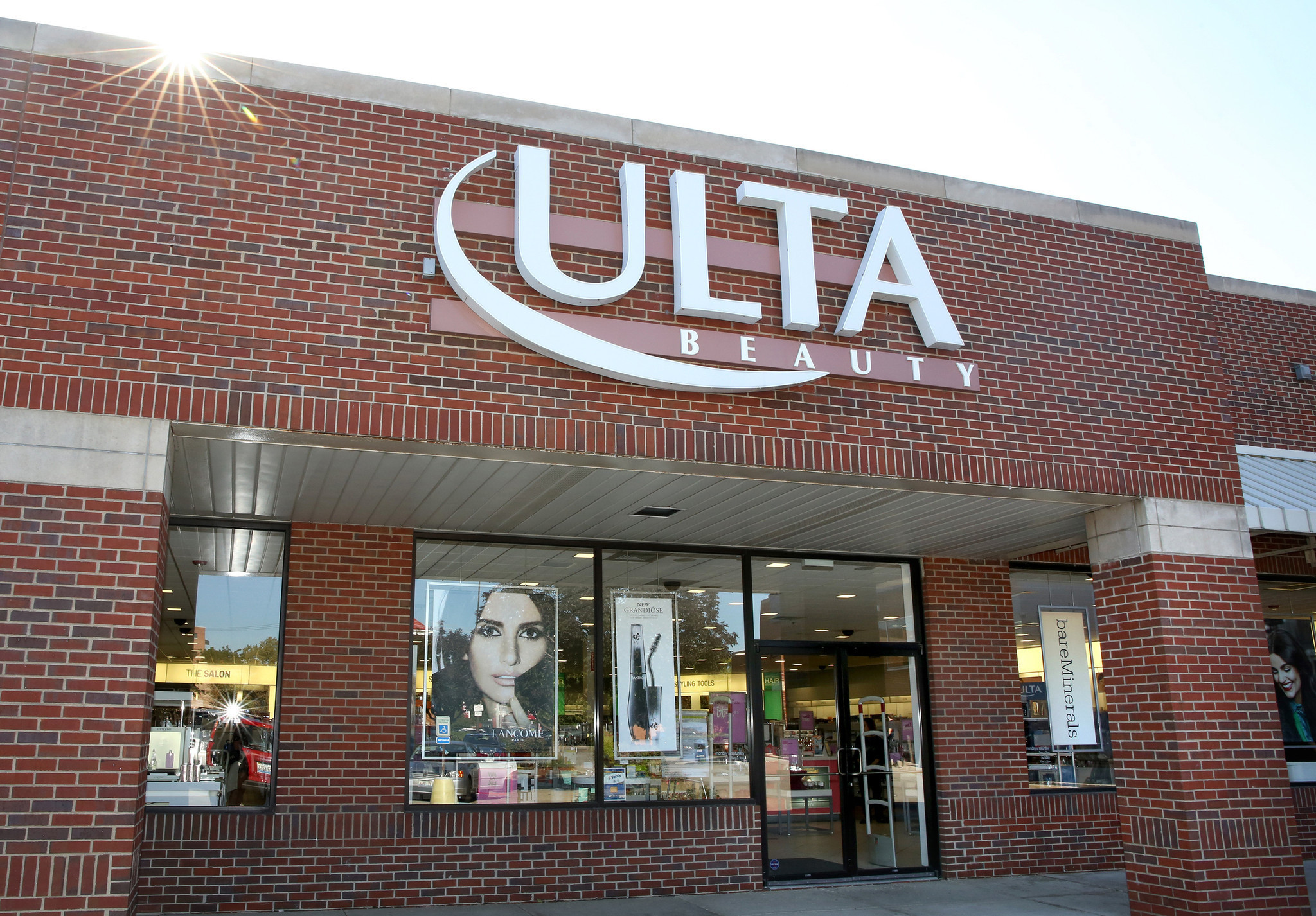Ulta's 3rdquarter profit rises 30 percent Chicago Tribune