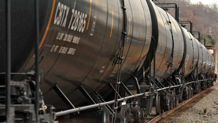 Norfolk-Southern train transporting crude oil