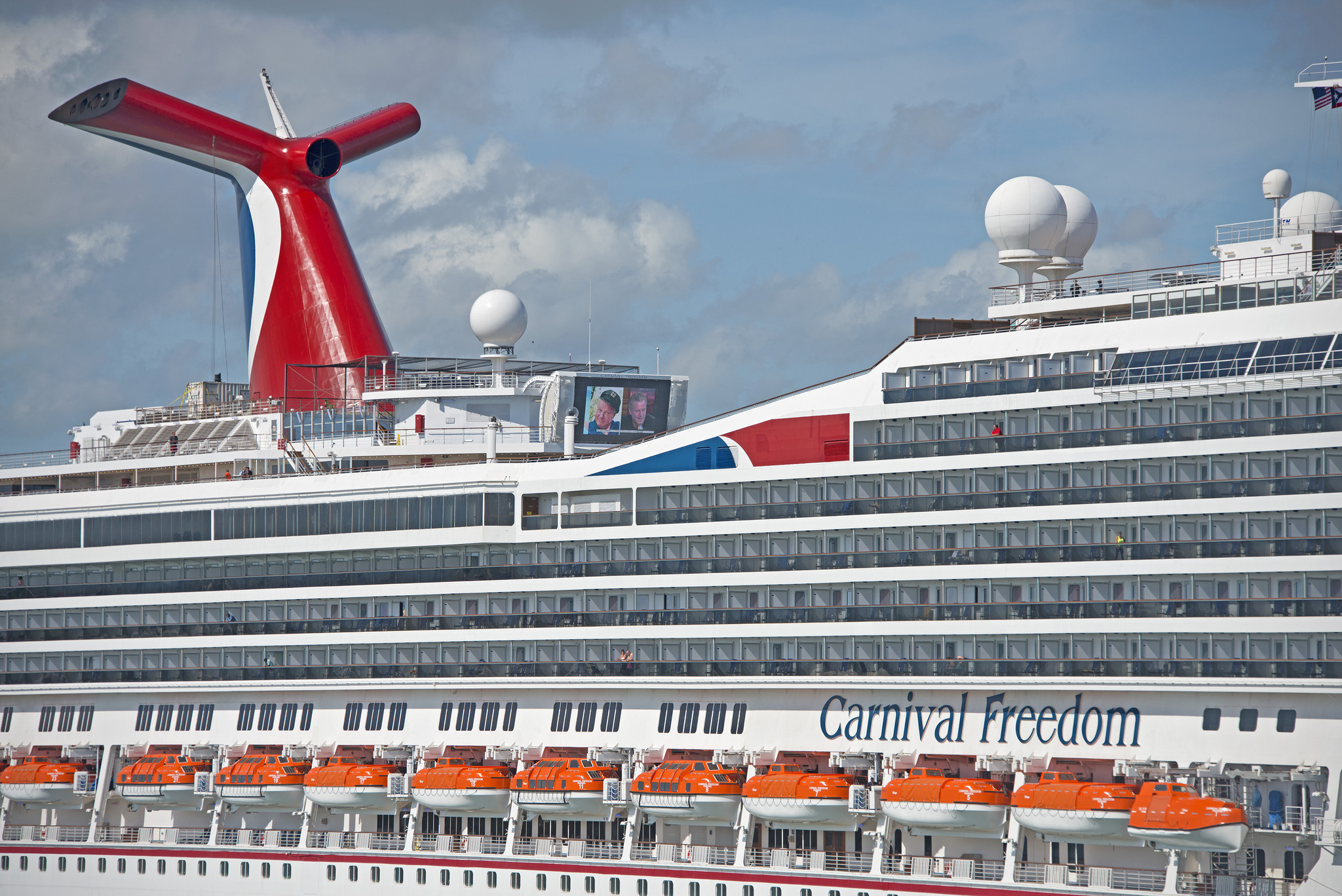 Carnival Freedom To Salute Military During Splashy Entry