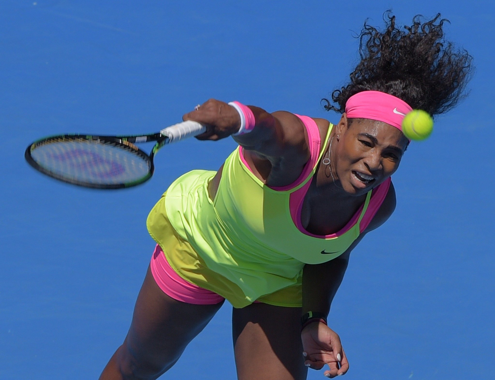 Serena Williams, Novak Djokovic advance at Australian Open - Chicago Tribune