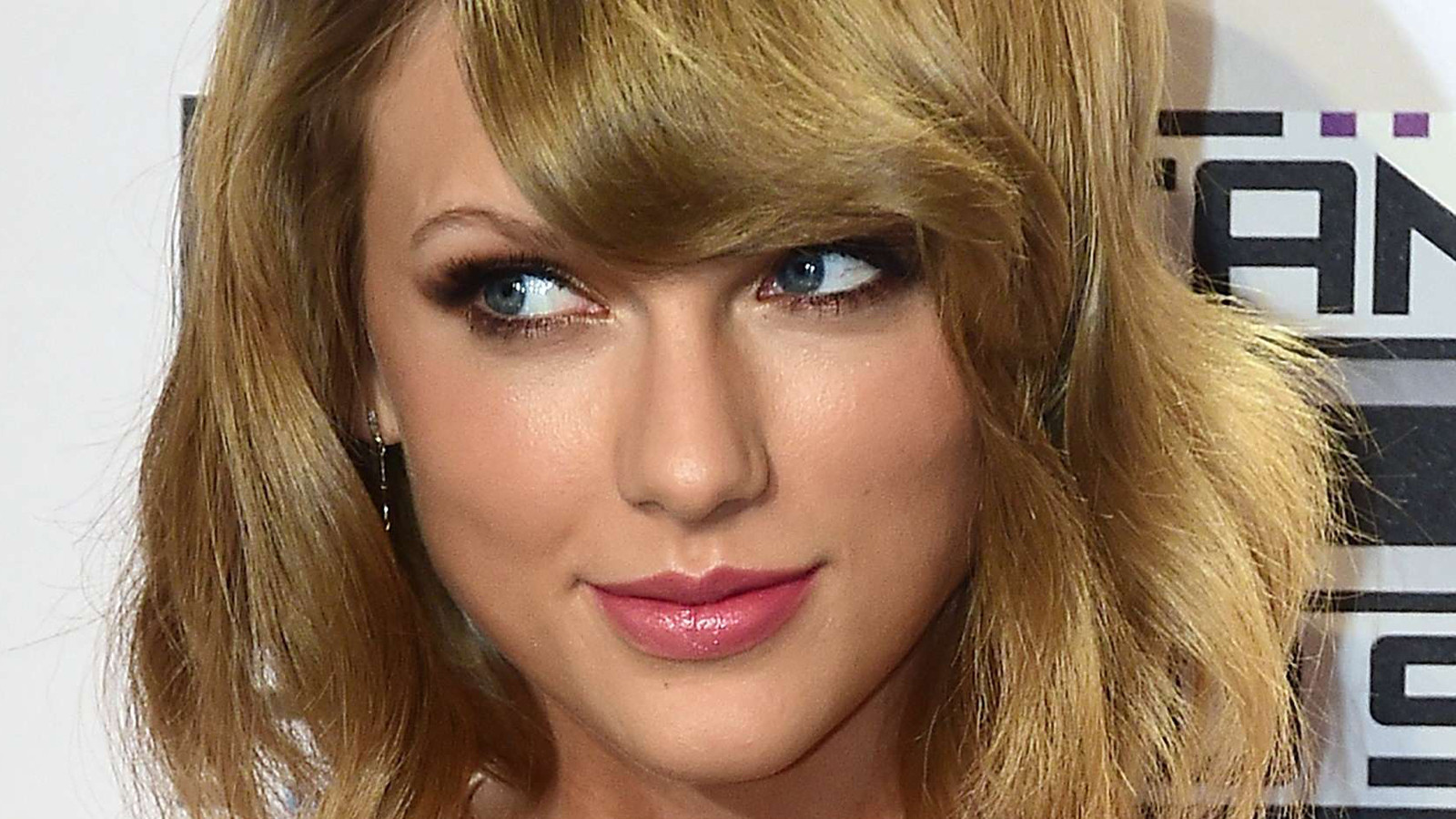 Photos swift taylor nude of Taylor Swift