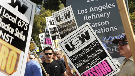 USW reaches tentative contract with Shell