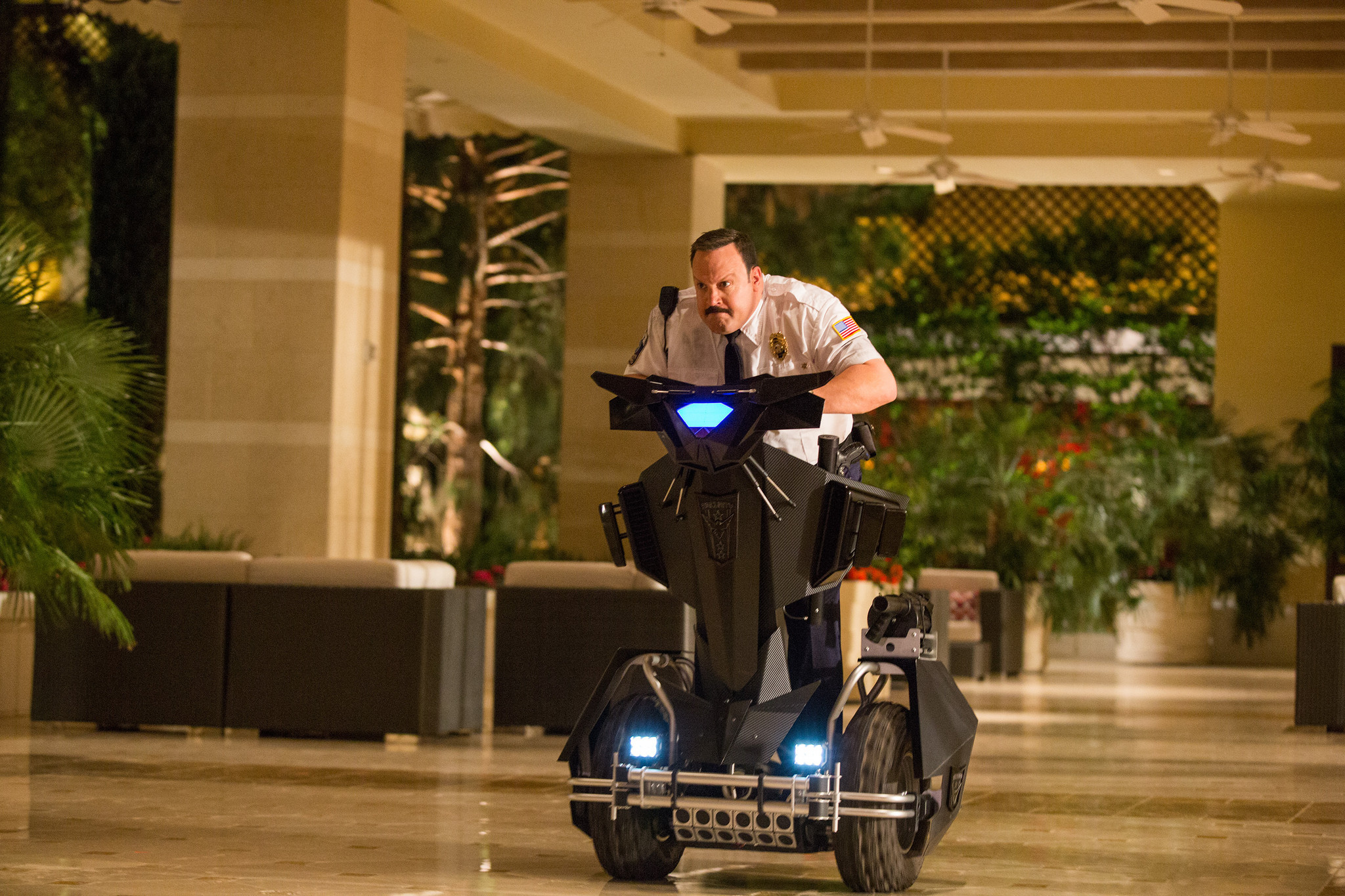 Review Paul Blart Mall Cop 2 Might Work If It Was Actually Funny