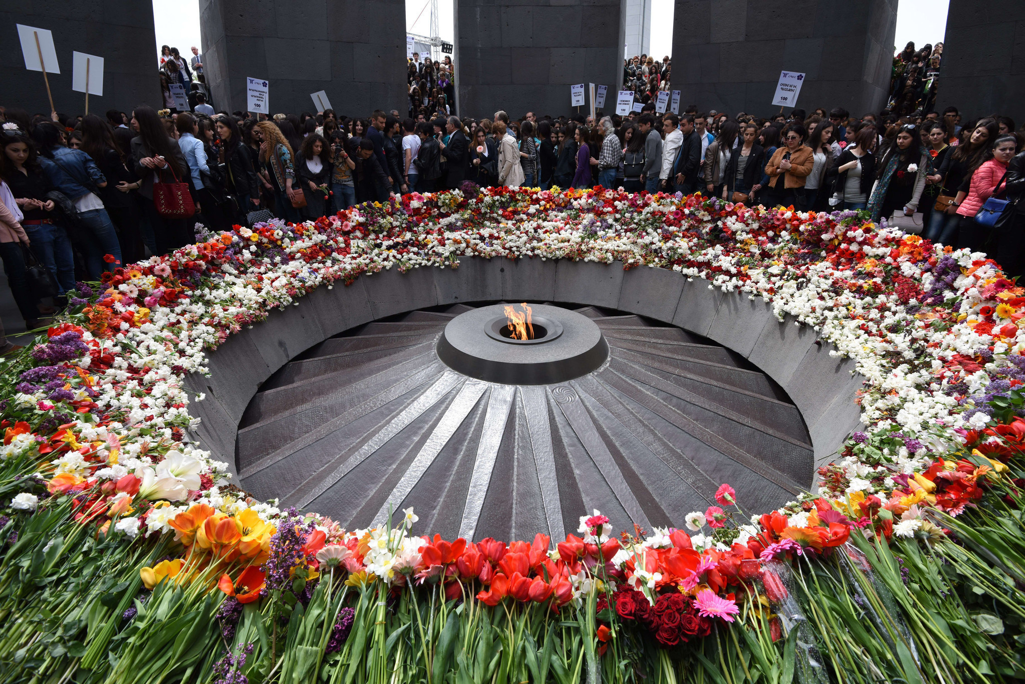 Obama won't use term 'genocide' at 100th anniversary commemoration of Armenian massacres