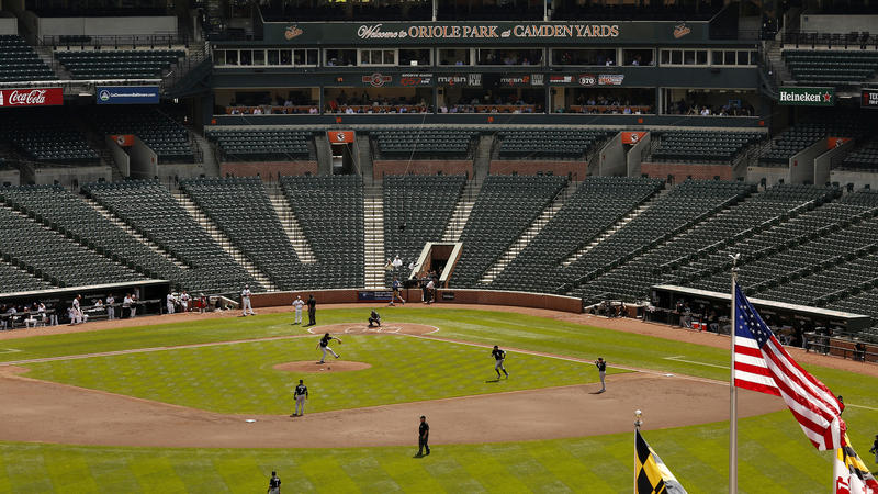 http://www.trbimg.com/img-55413ca1/turbine/la-sp-ghost-game-at-camden-yards-pictures-2015-016/800/800x450