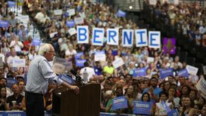 Bernie Sanders is drawing big crowds -- but how long will they stick around?