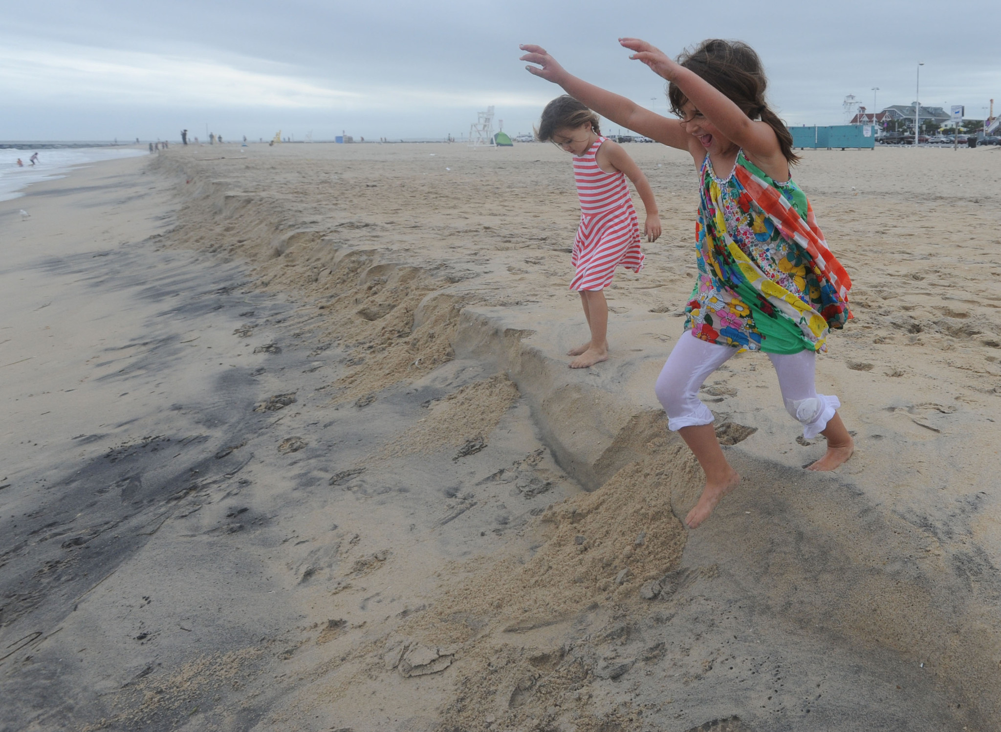 Ocean City, Maryland, beaches have sand cliff thanks to