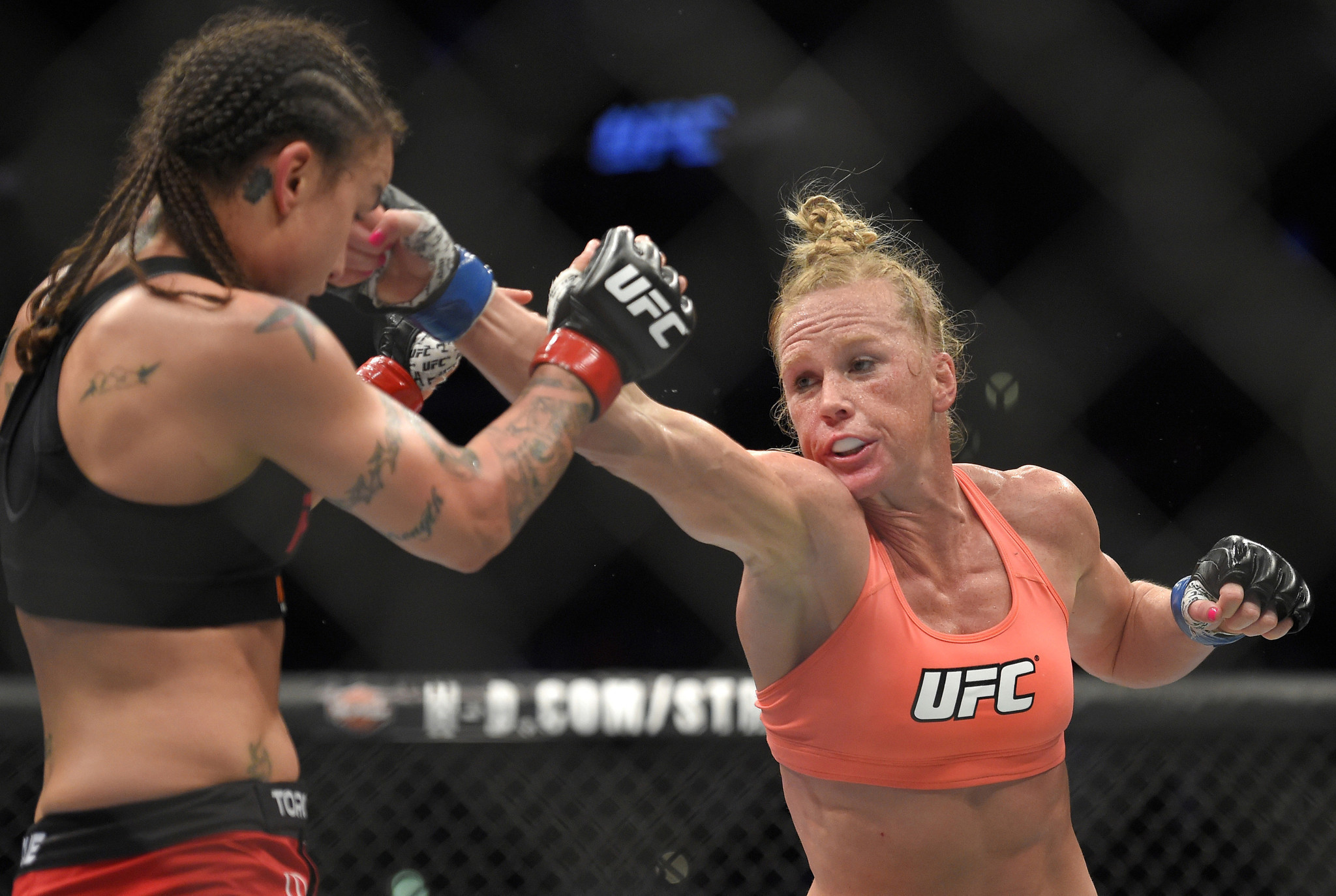 'Excited' Holly Holm says, 'Let's do this,' to Ronda Rousey fight - LA Times