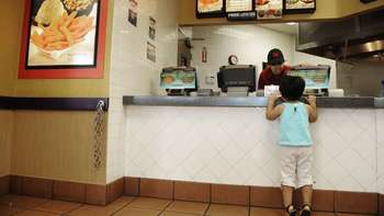 CDC reveals just how much fast food American kids eat each day