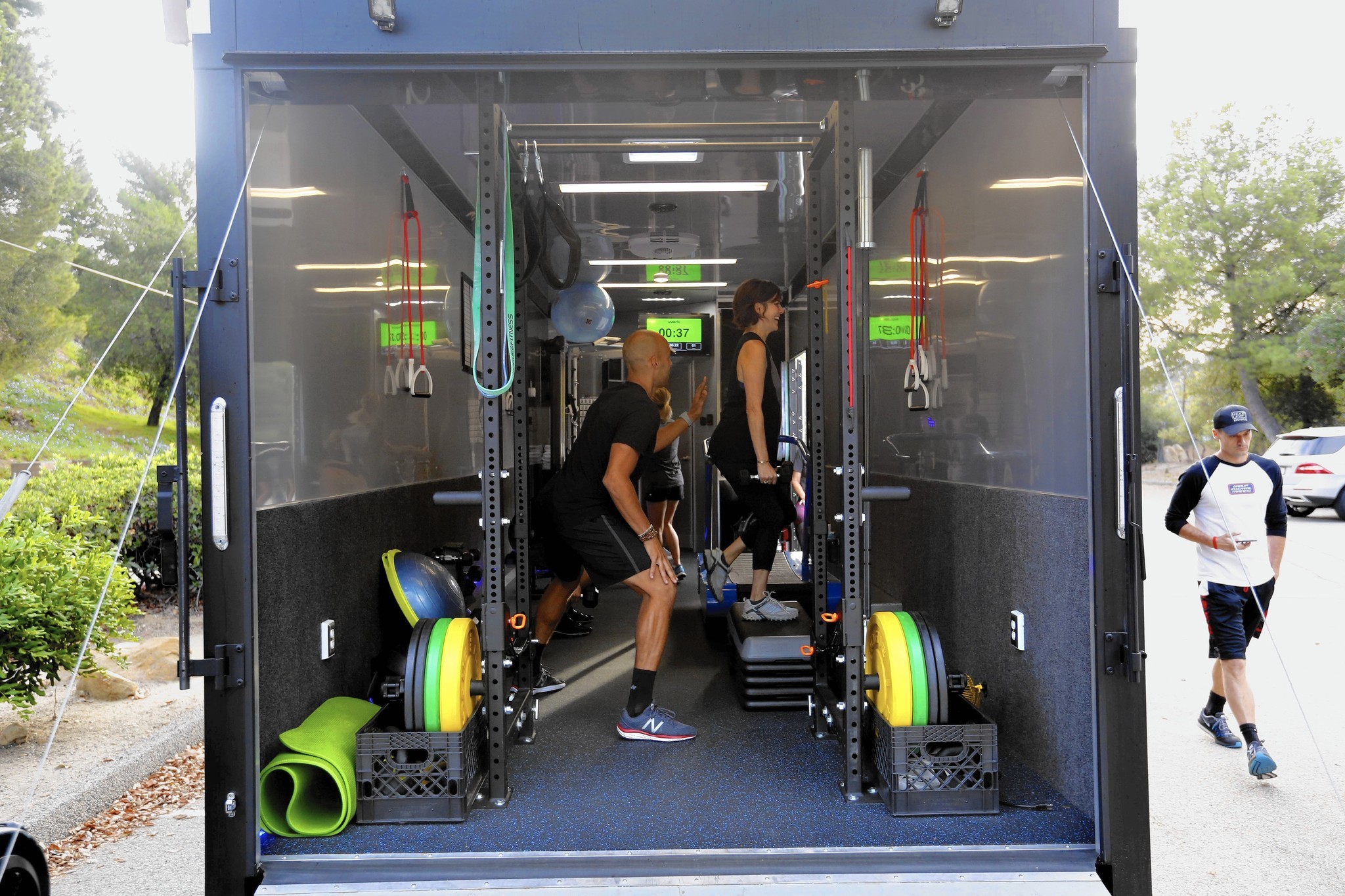 15 Minute Mobile Workout Truck for Build Muscle