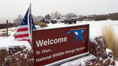Oregon standoff at national wildlife refuge