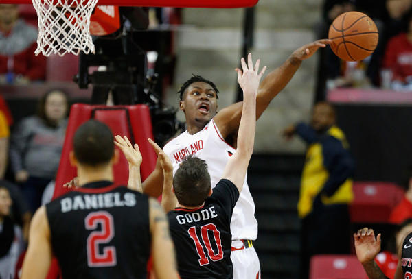 Maryland Basketball Faces <strong>Wisconsin</strong> Team In Midst Of Co...