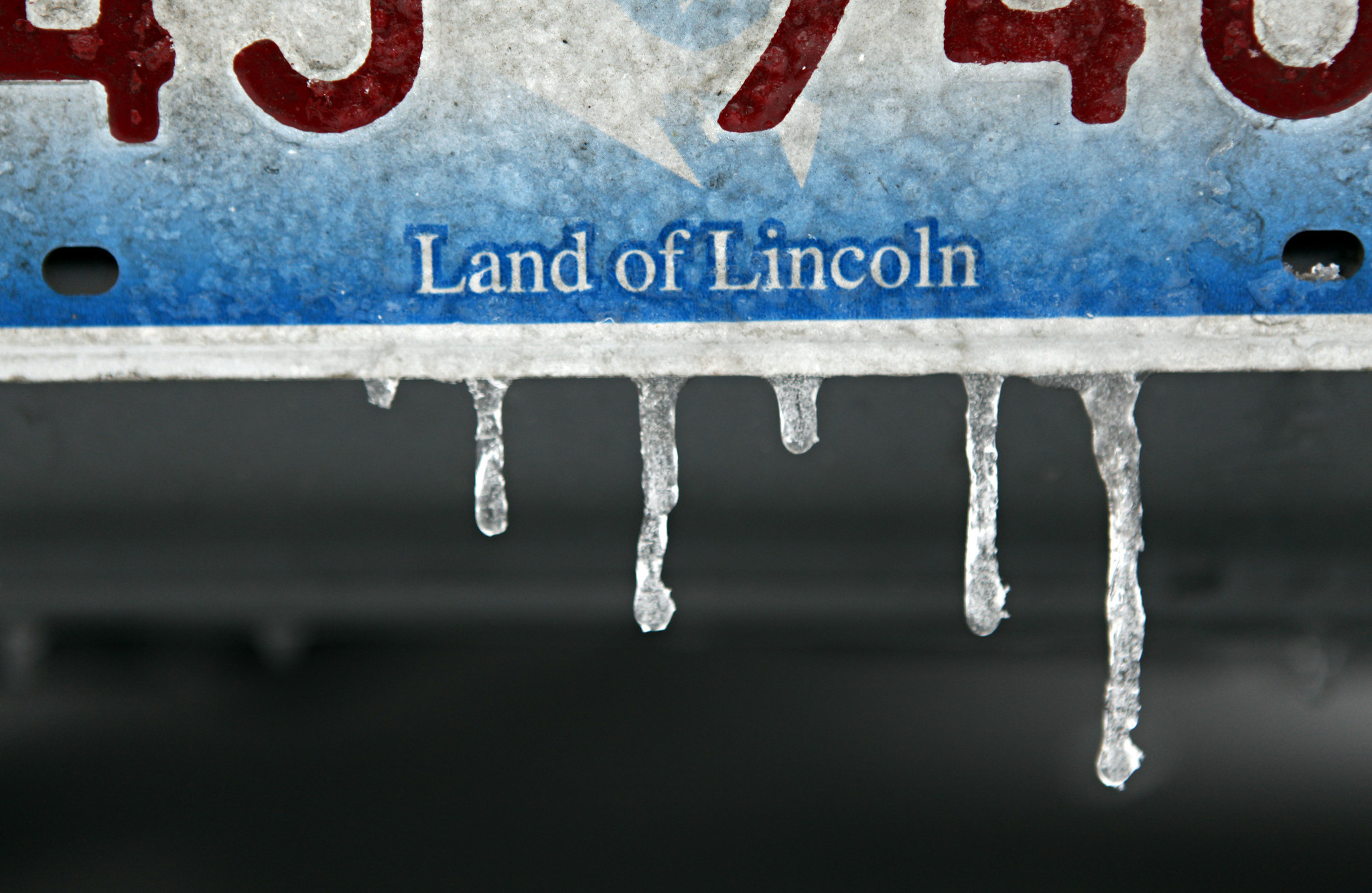 Where can you look up the owner of an Illinois license plate?