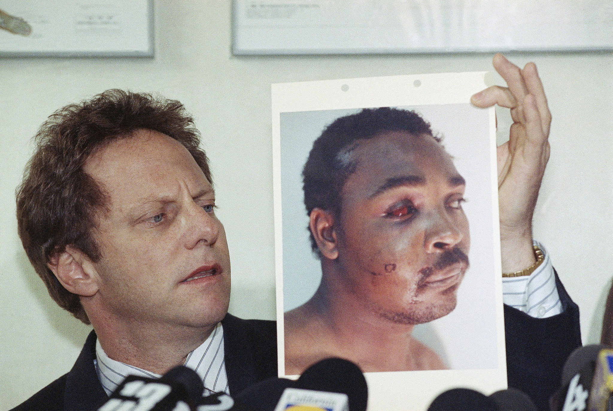 Rodney King gets award of $3.8 million - LA Times
