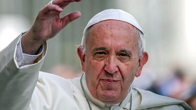 Pope Francis offers hope to divorced Catholics, says no to gay marriage