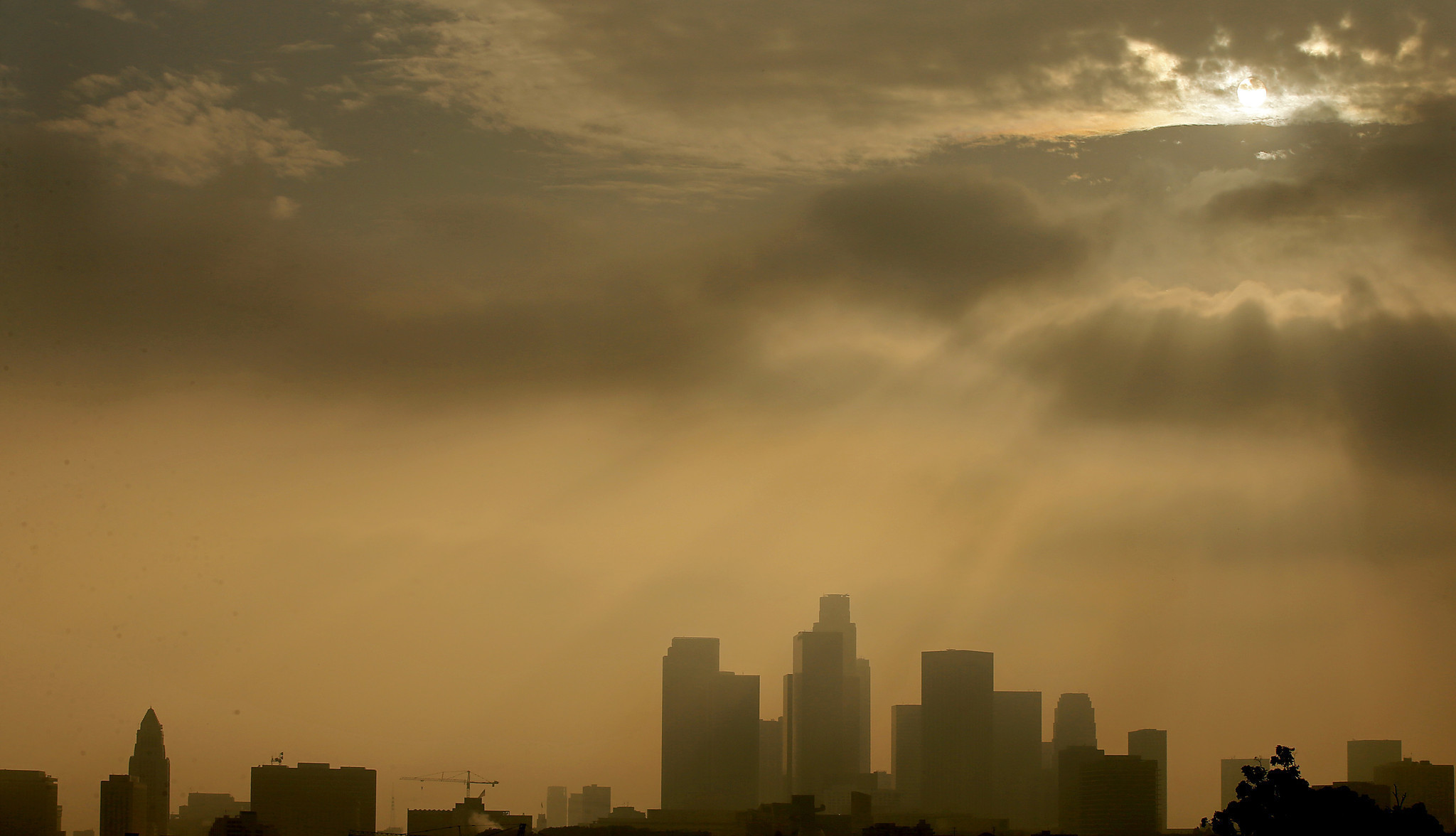 Los Angeles and Bakersfield top list of worst air pollution in the