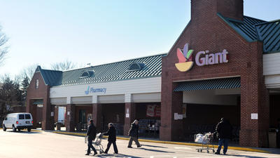 Giant Food ranks first in supermarket sales in Baltimore market