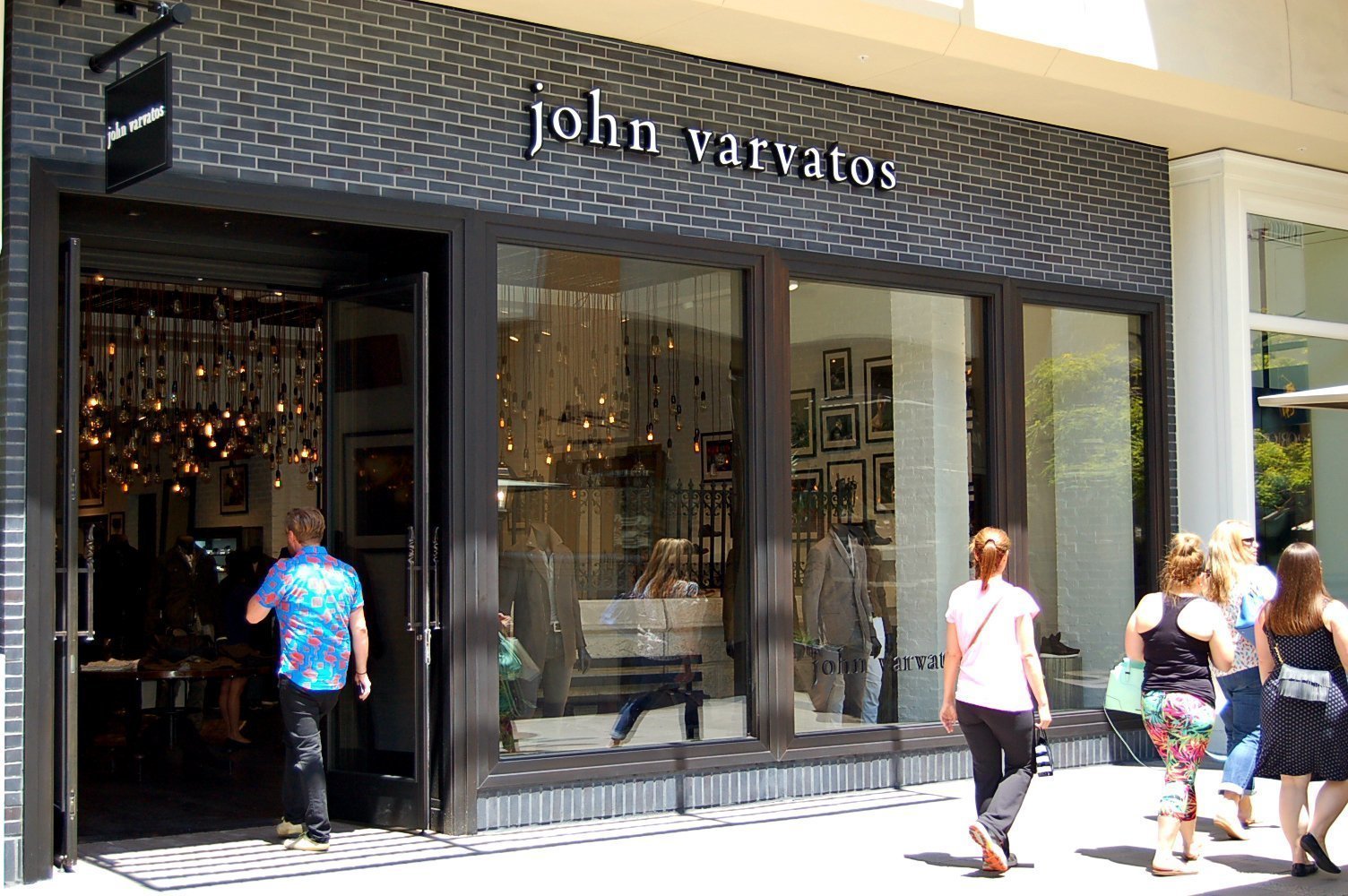 John Varvatos store opens at Fashion Valley  The San Diego Union 